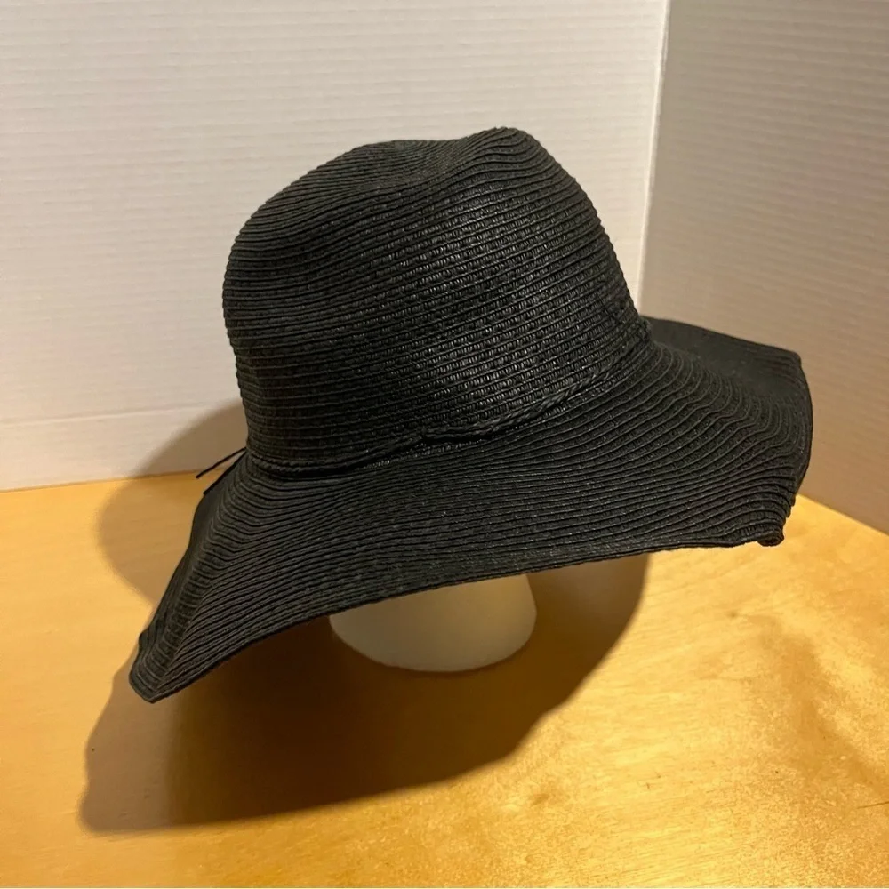 H&M Women's Black Paper Straw Hat Summer Floppy Beach Classic Size M/56